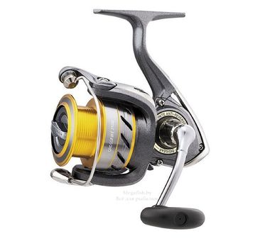 Катушка безынерционная Daiwa Crossfire 3000 Reel