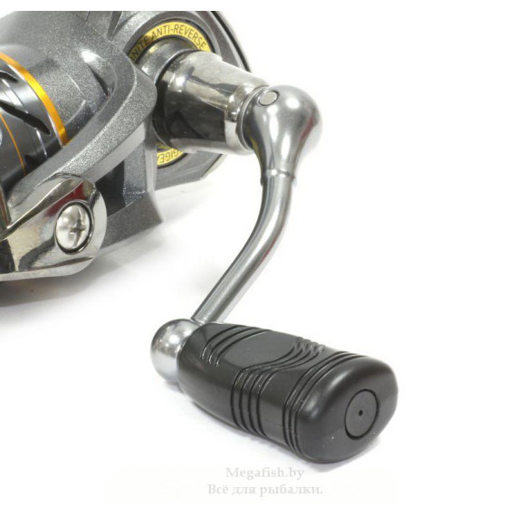 Катушка безынерционная Daiwa Crossfire 4000 17 6