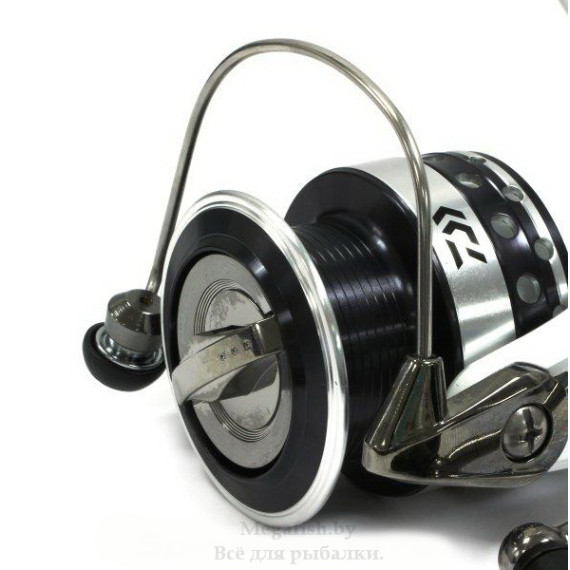 Безынерционная катушка Daiwa Laguna E 4000B 5